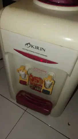 Dispenser Kirin Bekas, Harga Hemat!  Nikmati air panas dan dingin