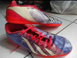 Sepatu Futsal Adidas F10 Messi 42