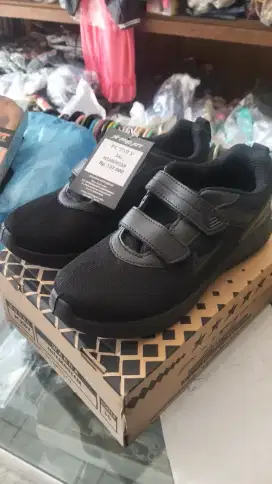 Sepatu sekolah Pro ATT 35-38