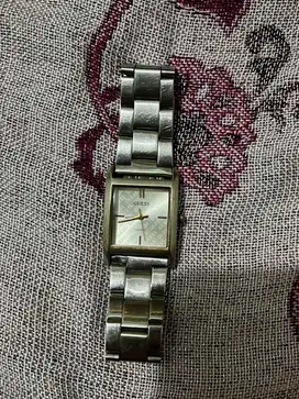 Preloved Guess Woman Watch