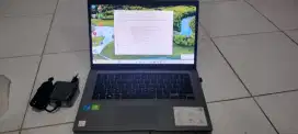 Laptop asus vivobook  256 GB + 1 terabyte