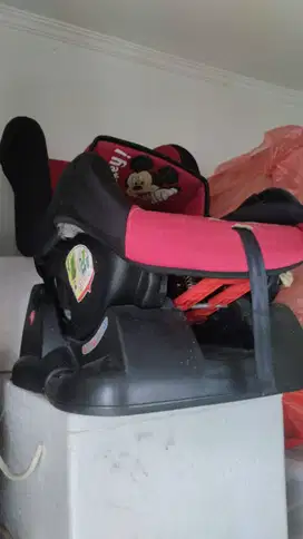 Car seat disney mickey mouse