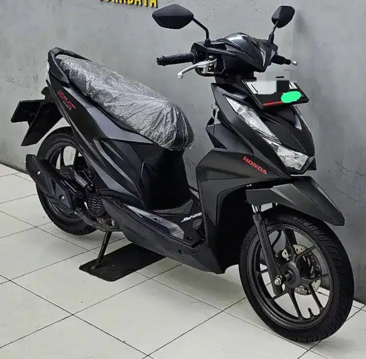 Honda beat deluxe th 2023 km rendah 4 rb km
