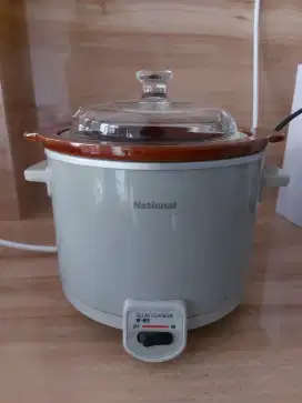 Slow Cooker National buatan.  Malaysia.