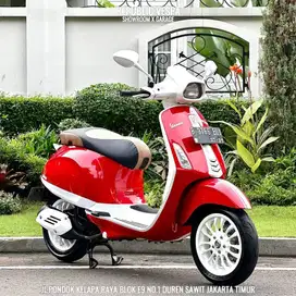 Vespa SPRINT 150 3V Tahun 2014 Warna MERAH PERFECT CONDITION MODIF KAL