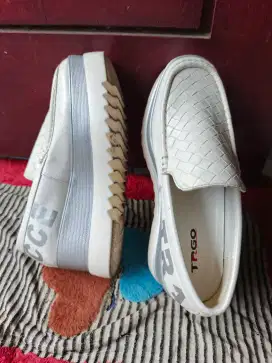 Sepatu merk tracce preloved