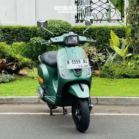 Vespa S IGET 125 3V th 2018 warna Hijau Doff PERFECT CONDITION.