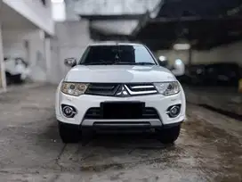 Mitsubishi Pajero Dakar 4 x 4 Matic / AT '2014' Hitam