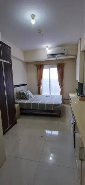 DISEWA APARTEMEN STUDIO DI SUNTER PARKVIEW TWER AA LANTAI 9 FURNISH