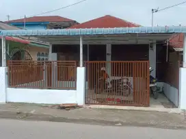 sewa rumah tahunan, aman & pinggir jalan
