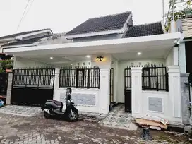 Rumah Cantik Style Elegant Finishing Purbayan Gentan