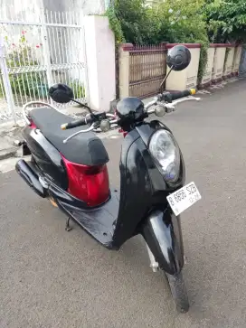 Honda scoopy 2010 lengkap