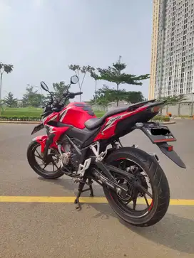 Honda CB150R Street Fire Merah