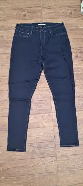 FS celana wanita levi's 710 super skinny size 32 original