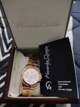 Alexandre Christie warna gold