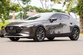 Ganas! Mazda 3 Hatchback SKYACTIV-G 2022 cx30 cx5 320i c200 x1
