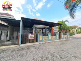 Dijual Rumah Cantik Hook Full Furniture di Perum. Gardenia Estate Bwi