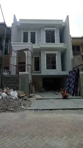 Dijual Rumah Graha Famili