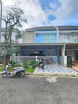 Dijual Rumah 2 Lantai Di Royal Spring