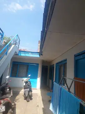 Dijual rumah plus kontrakan 10 pintu terisi full area Dago Bandung