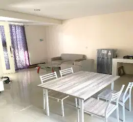 0778 - Disewakan Rumah Green Garden Regency D2, 3BR 2 Lantai Furnished