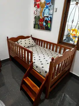 Satu set kasur+ranjang bayi - anak 12 tahun