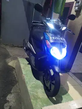 Yamaha Xeon Karbu 125