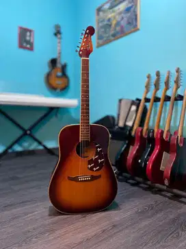 Fender Malibu in violin sunburst