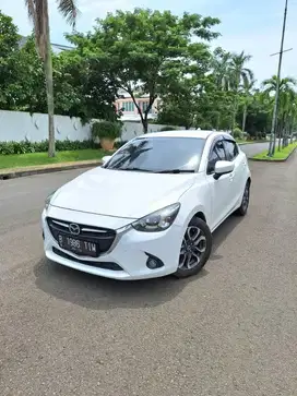 MURAH & IRIT MAZDA 2 R SKYACTIVE AT Automatic 2015