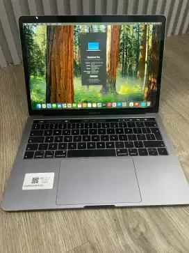 MacBook Pro 2018 16/256GB i5