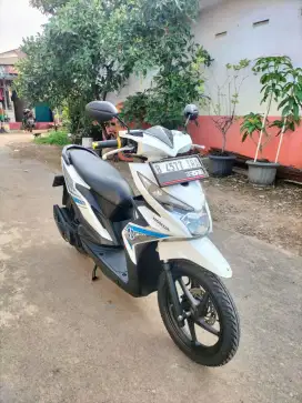 Bissmillah dijual motor Honda beat eco 2017 istimewa