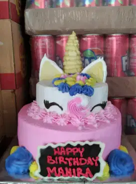 Kue ultah unicorn 2 tingkat