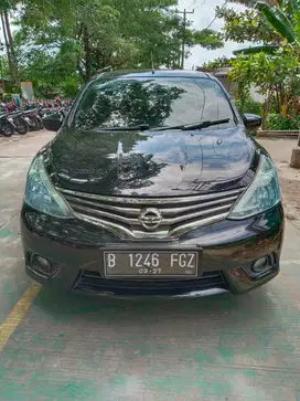 Dijual grand livina XV matic 2013 facelift pajak on mobil terawat