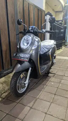 Bissmillah dijual motor Honda Scoopy prestige 2021 istimewa