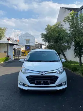 Daihatsu Sigra R matic 2016 putih