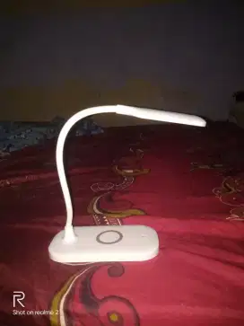 HUAWEI Wireles charging table lamp