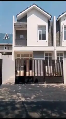 Dijual Rumah Baru Meluya Selatan  Luas T 129m