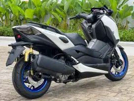 YAMAHA XMAX 250