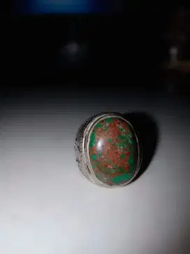 Batu pirus persia hijau lawas