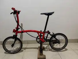 Brompton S6E red rocket edition