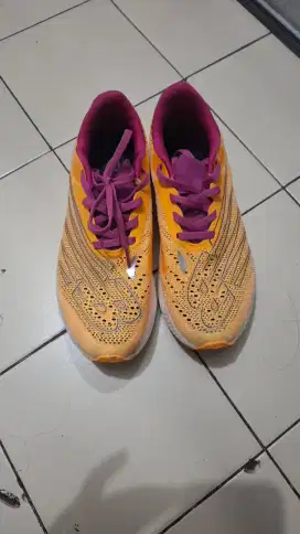 NEW BALANCE FUELCELL RC ELITE V2