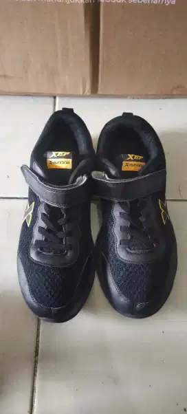 Sepatu pl luar ori