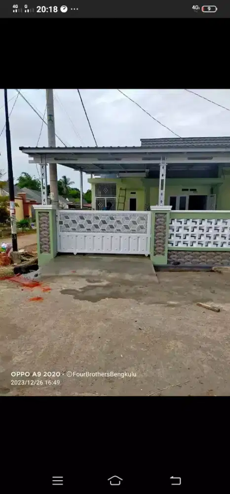 Tukang bangunan dan perbaikan atap bocor