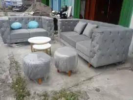 Sofa chesterfield kotak abu