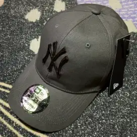 Topi New era Cup New York Yankees Metal Big LOGO Grey