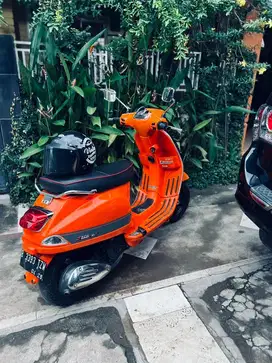 DI JUAL VESPA METIC OREN