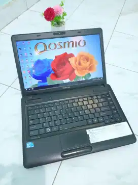 Laptop Toshiba CORE i3 game desain