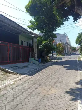 Murah jual segera rumah siap pakai semarang barat manyaran srinindito