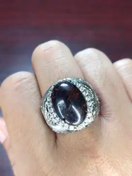 Cincin Badar Besi Merah