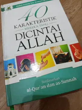 Buku islam : karakteristik dicintai Allah.